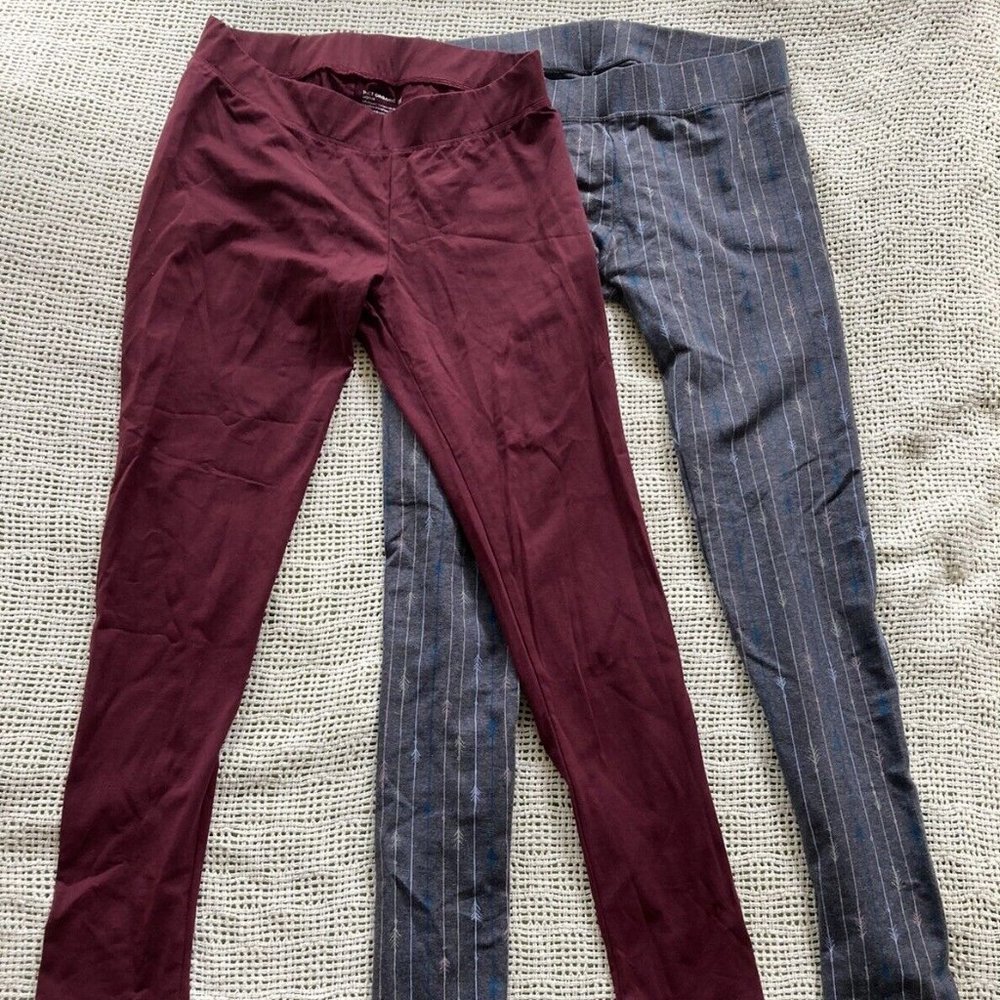 TWO Pact Organic Cotton Leggings Medium: Burgundy and Grey Multicolor Print NWOT